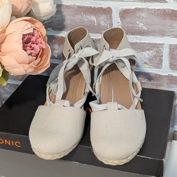 Vionic Aruba Kaitlyn Espadrille Wedge Sandal, Size 7.5 - Picture 2 of 15